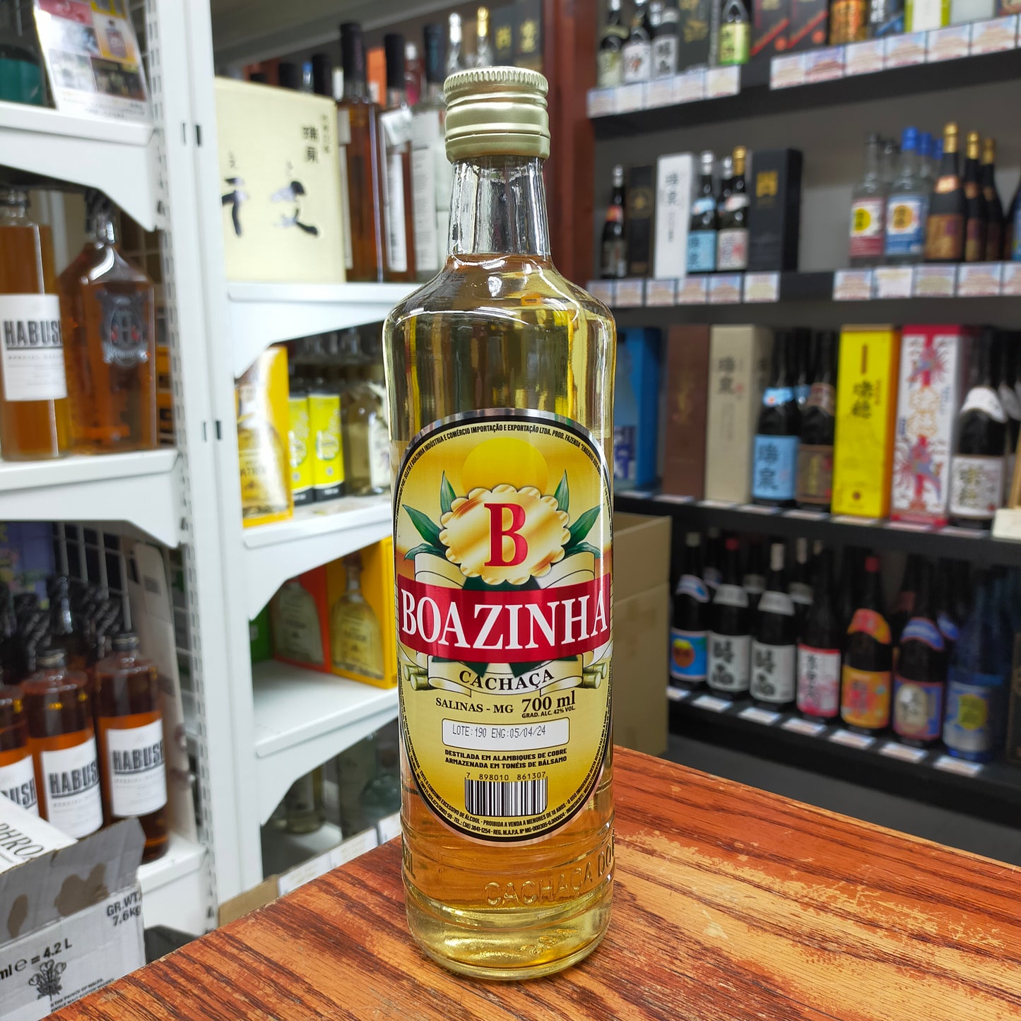 カシャッサ・ボアジーニャ 42度700ml