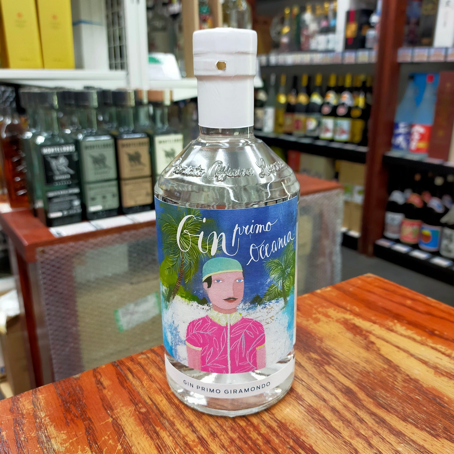 ジンプリモ オチェアニア 43度 700ml