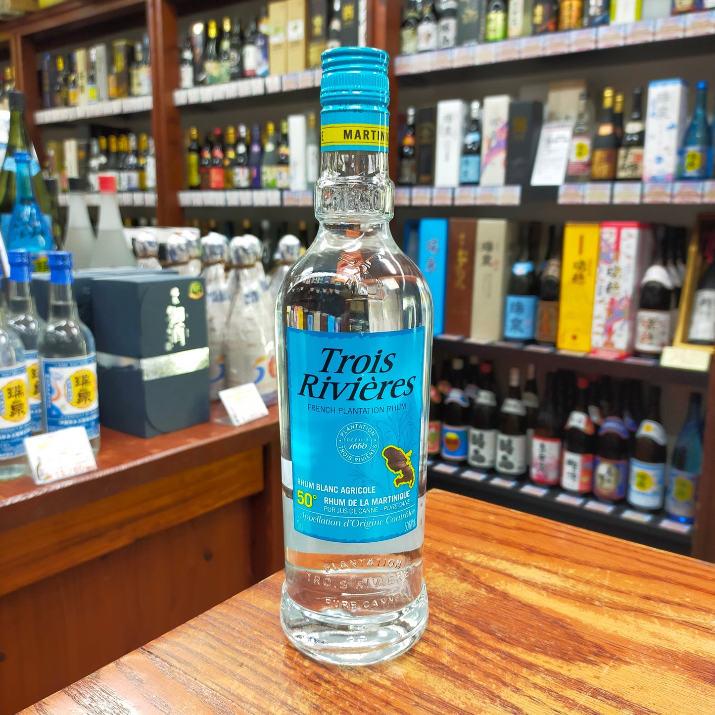 トロワ リビエール ブラン 50度 700ml