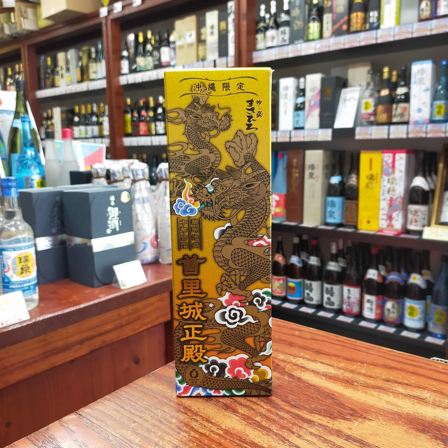 首里城正殿10年ゴールド 40度 720ml