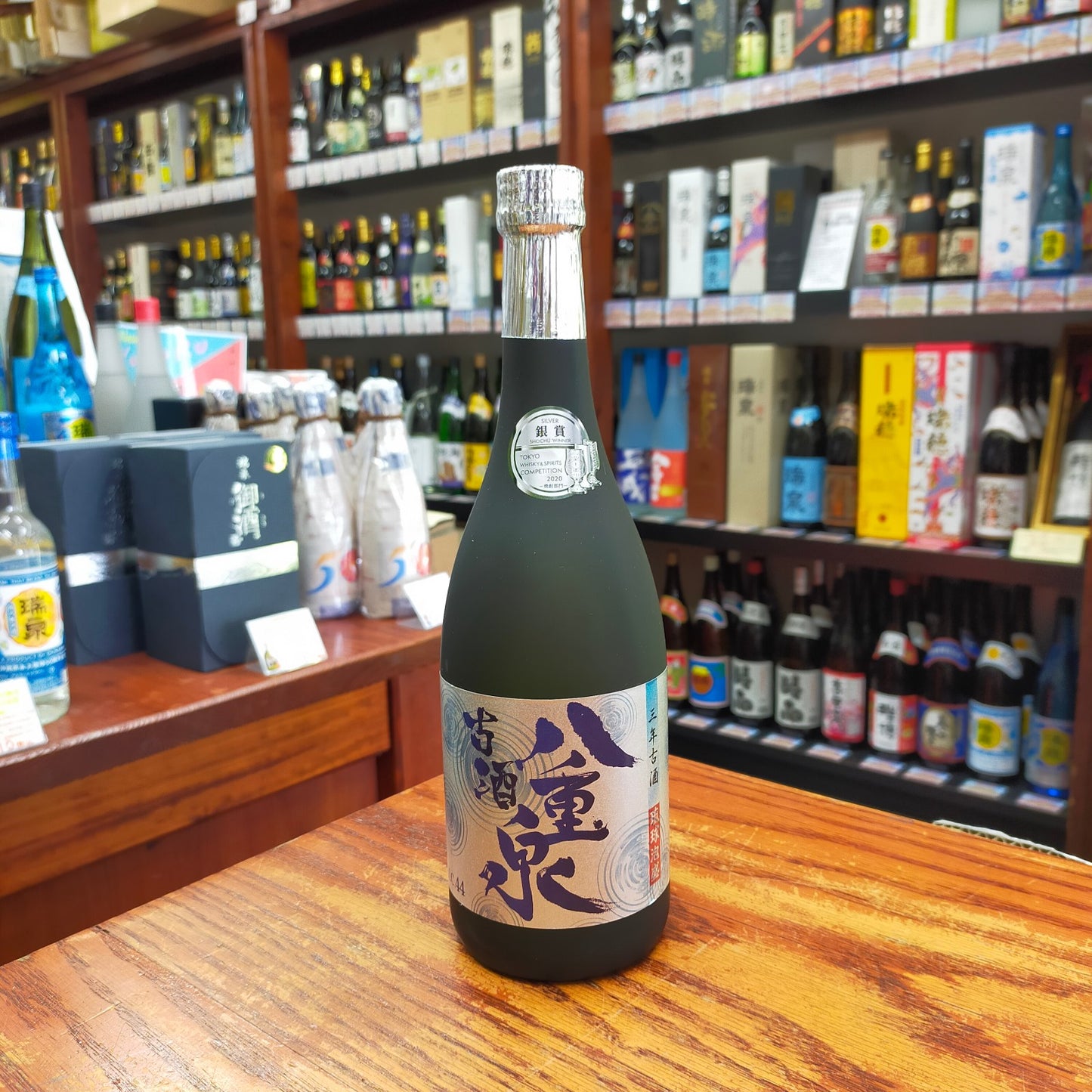 古酒 八重泉 44度 720ml