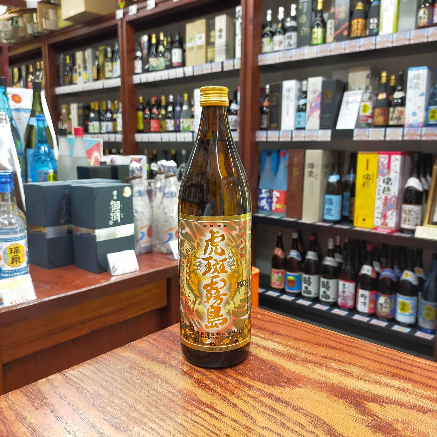 虎斑霧島 25度 900ml