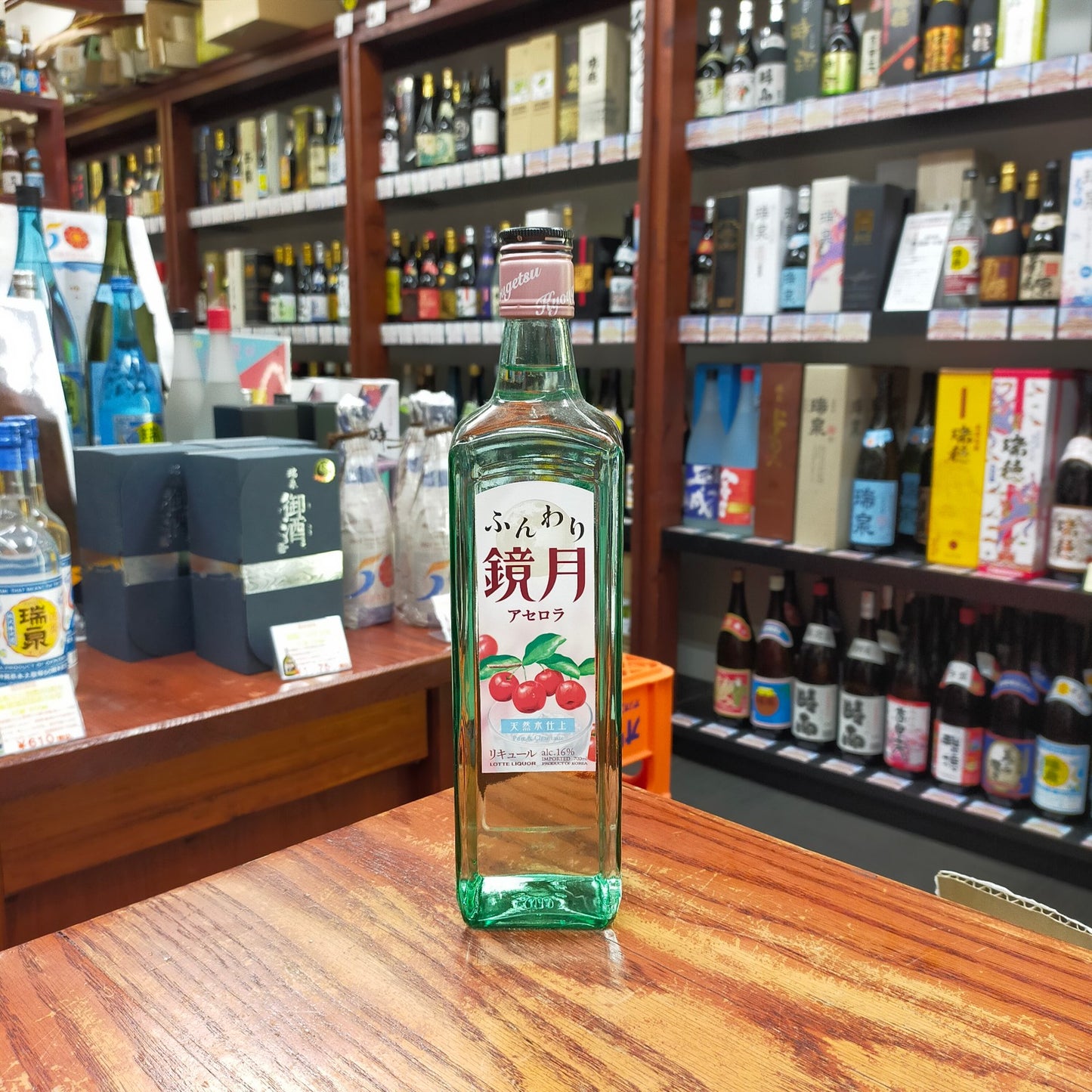 ふんわり鏡月アセロラ 16度 700ml