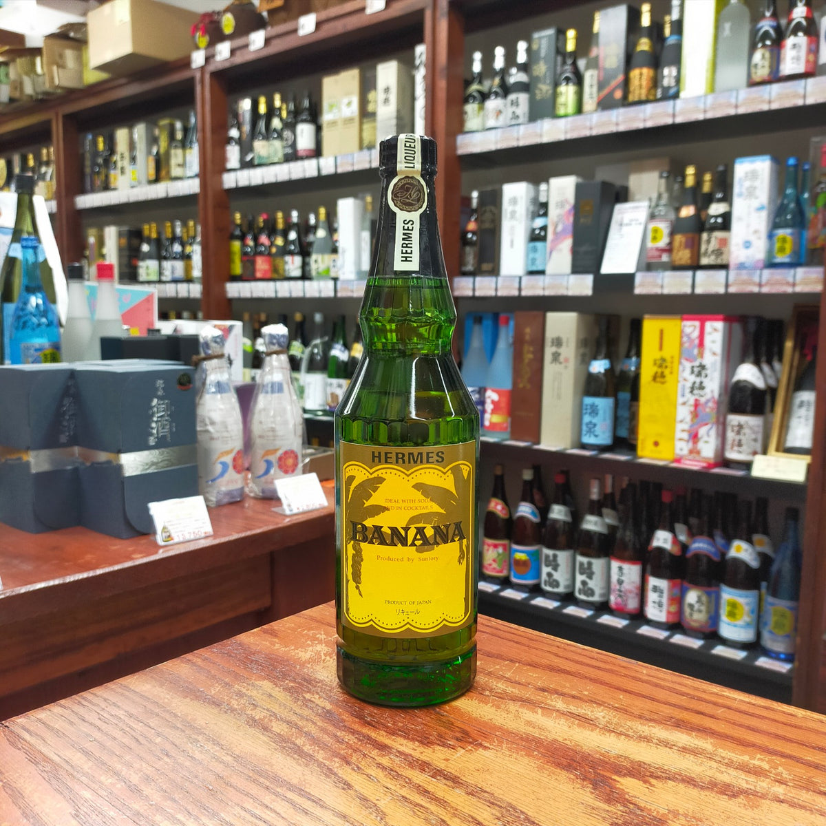 ヘルメス バナナ 25度 720ml