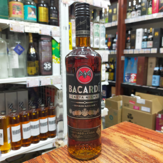 バカルディ ブラック 37度 750ml