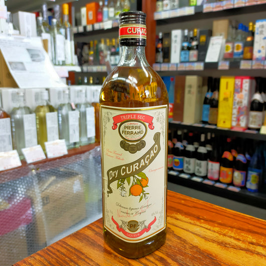 ピエールフェラン ドライキュラソー 40度 700ml