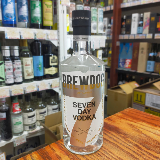 セブンデイ ウォッカ 40度 700ml