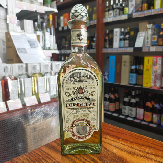 フォルタレサ レポサド 40度 750ml