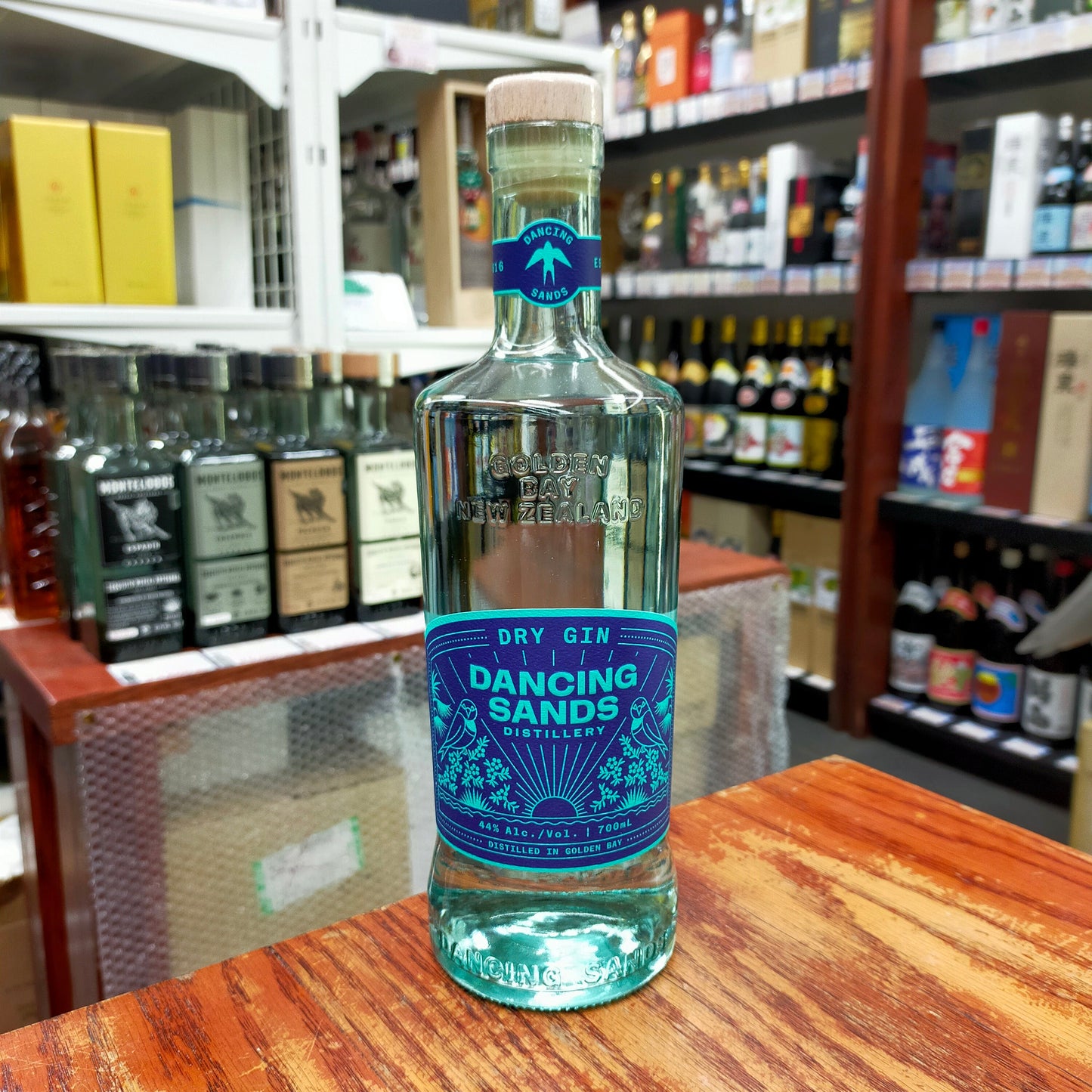 ダンシングサンズ ドライジン 44度 700ml