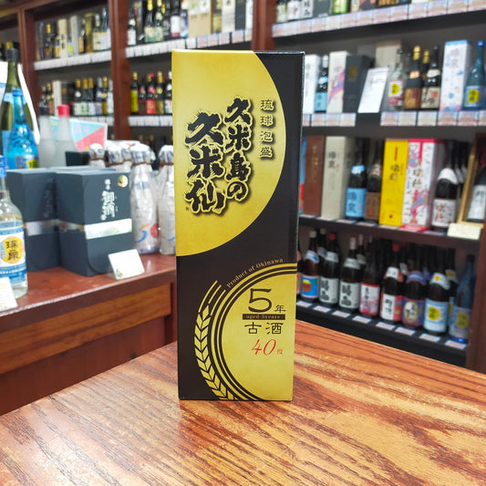 久米島の久米仙ブラック 5年古酒 40度 720ml