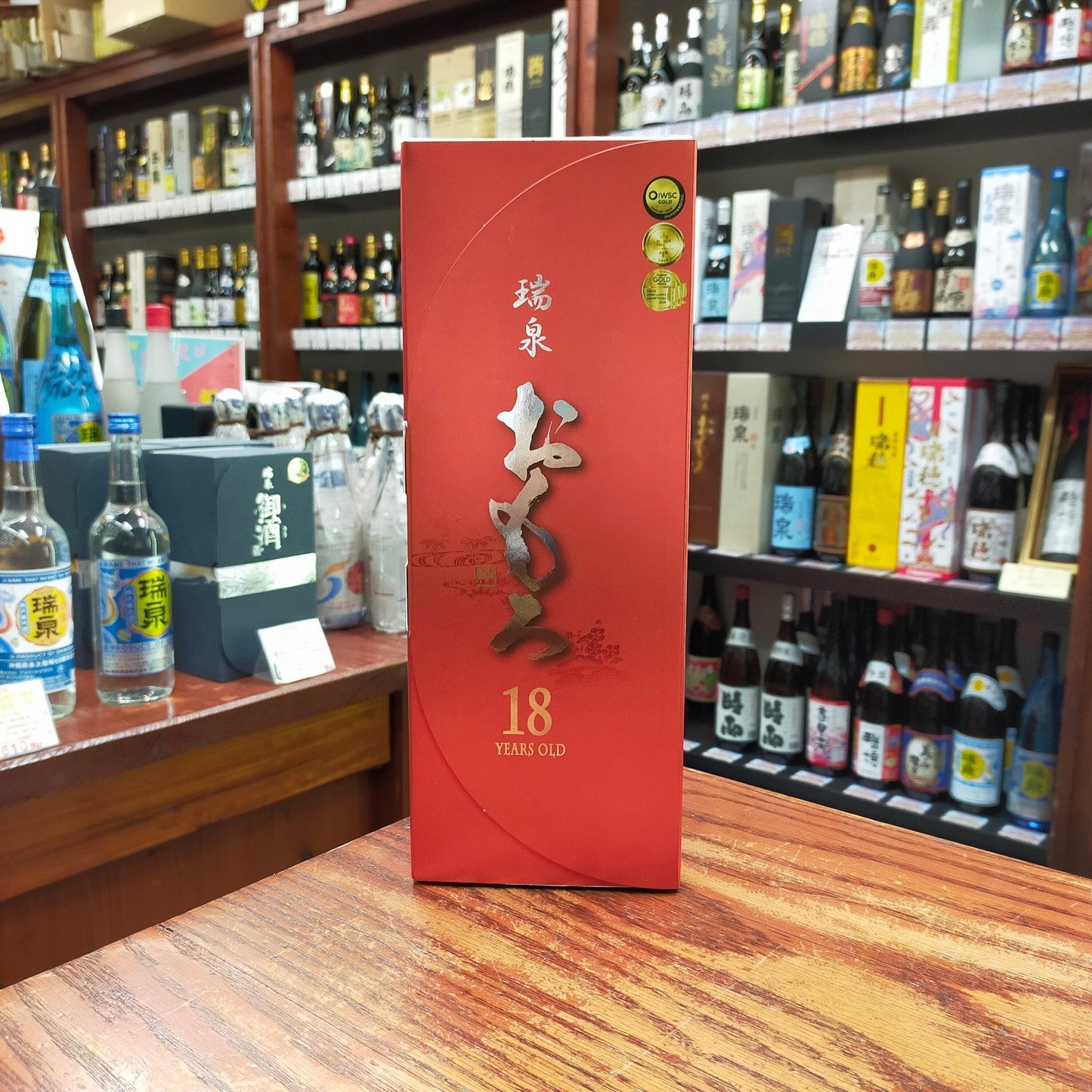 古酒18年おもろ 39度 720ml