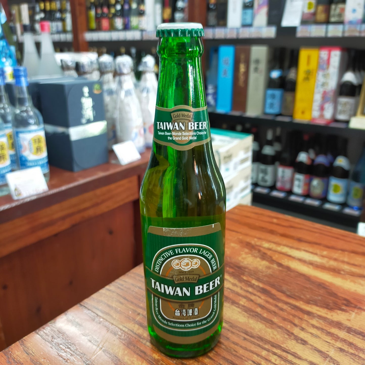 台湾ビール瓶 330ml 5度